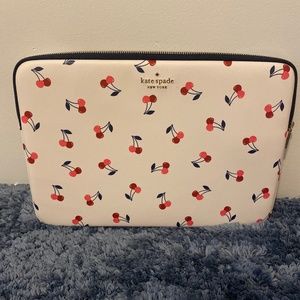 🔻PRICE DROP🔻♠️Kate Spade Cherry Computer Case ♠️